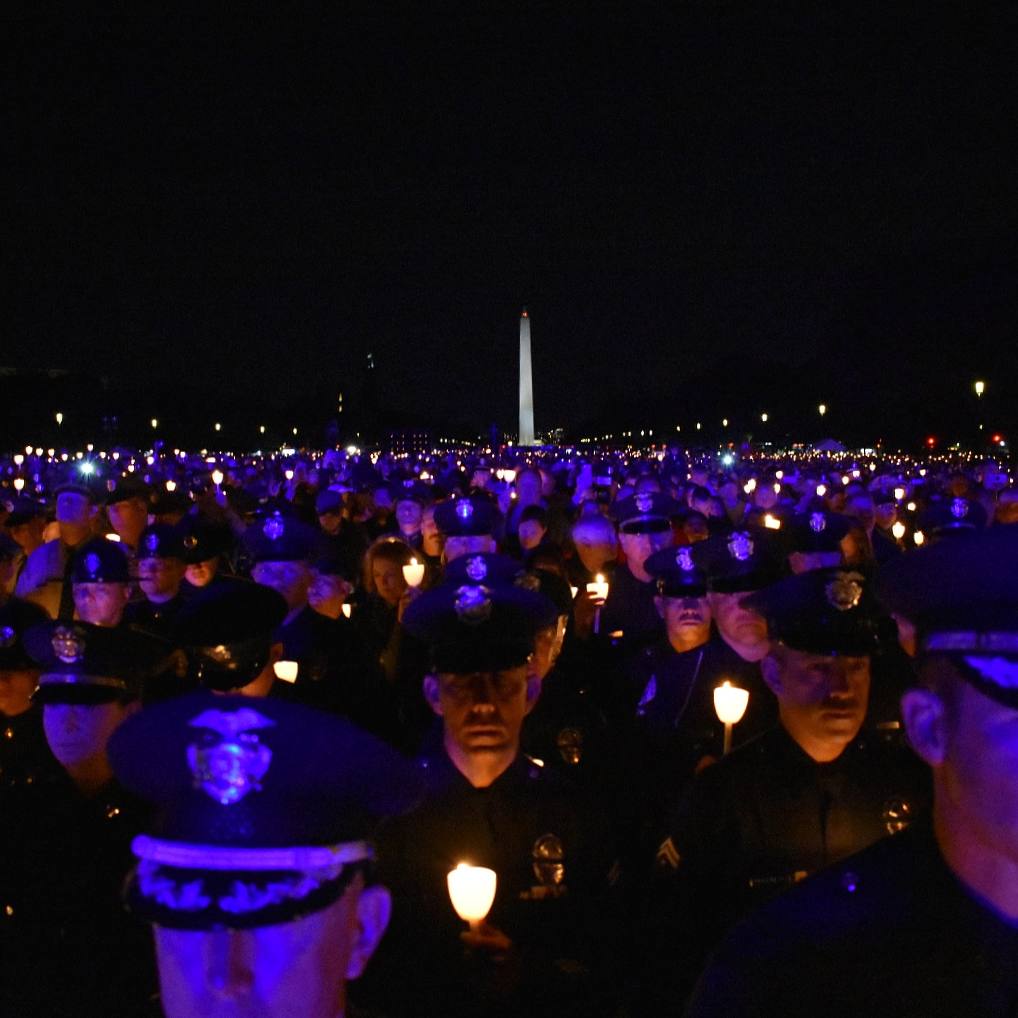 Photo credit @LAPPL (Los Angeles Police Protective League) 29th Annual Candlelight Vigil 